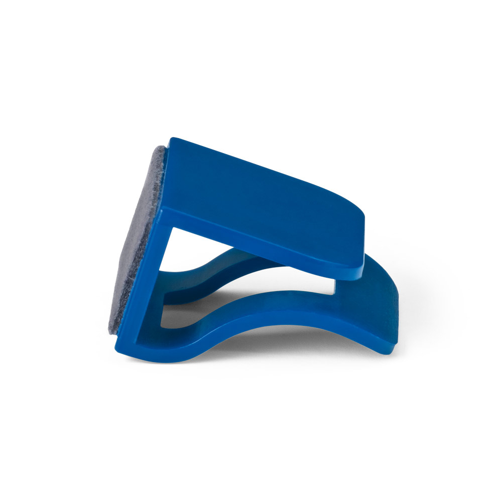 Protetor de webcam em formato clip com limpador de tela