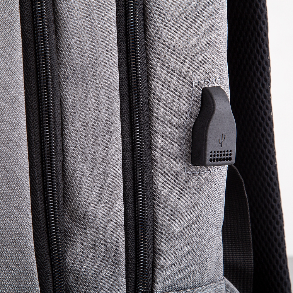 Mochila Anti-Furto com Segredo