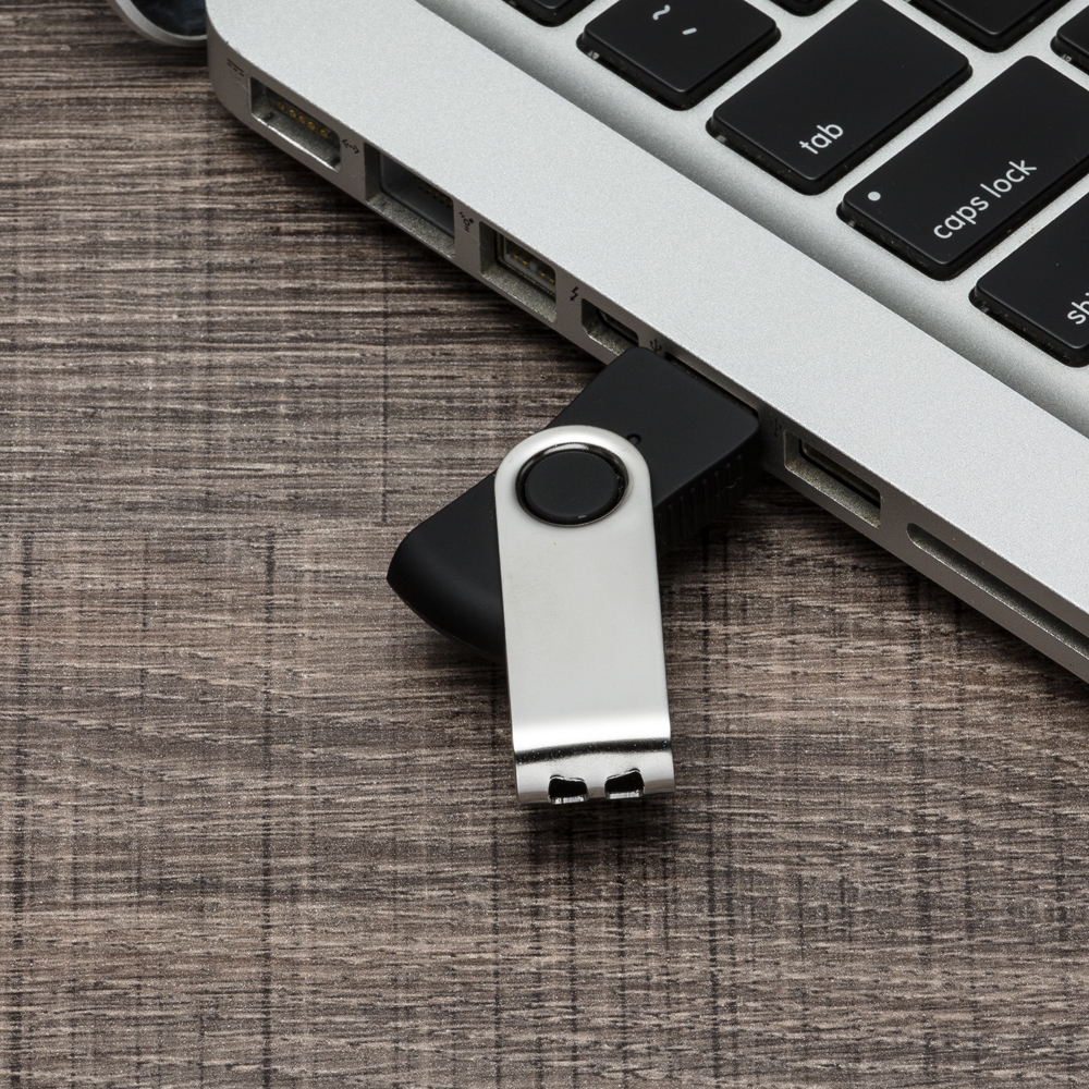 Pen Drive RM Giratório Metal 8GB